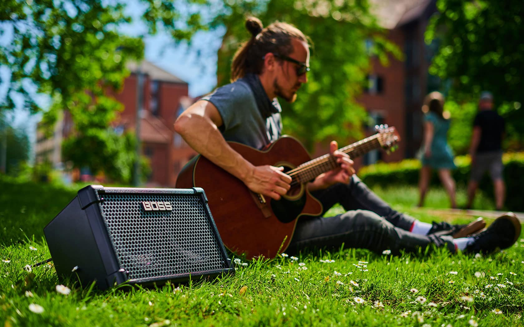 Roland busking amp deals