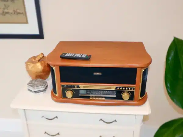 Lenco Classic 6-in-1 Turntable - Image 6